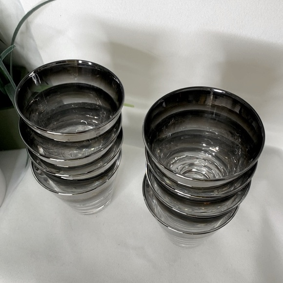 Set of 8 vintage Queens Lusterware Silver Fade 4oz Glasses - Picture 8 of 8